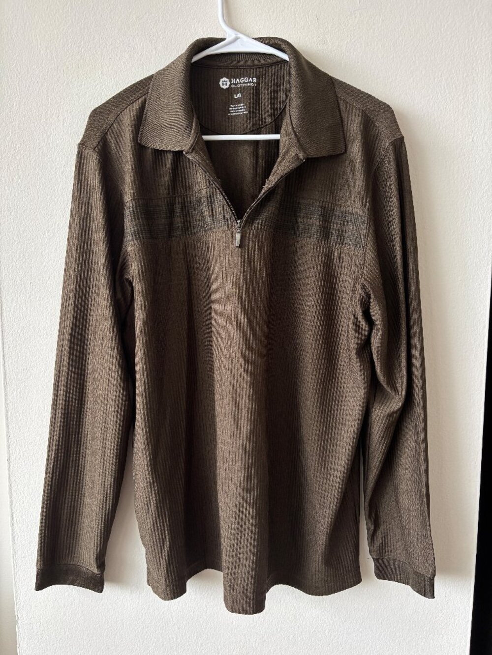 Haggar Quarter Zip - Size Large